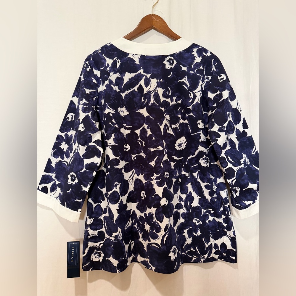 NWT Jones New York Signature Cotton V Neck Tunic Top Floral Print - Navy Wht -XL - Picture 2 of 10